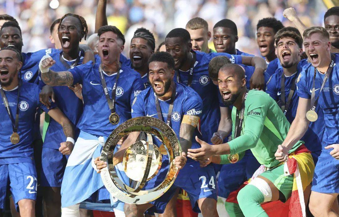 今年金球奖登贝莱，明年可能帕尔默，姆巴佩？还得等！